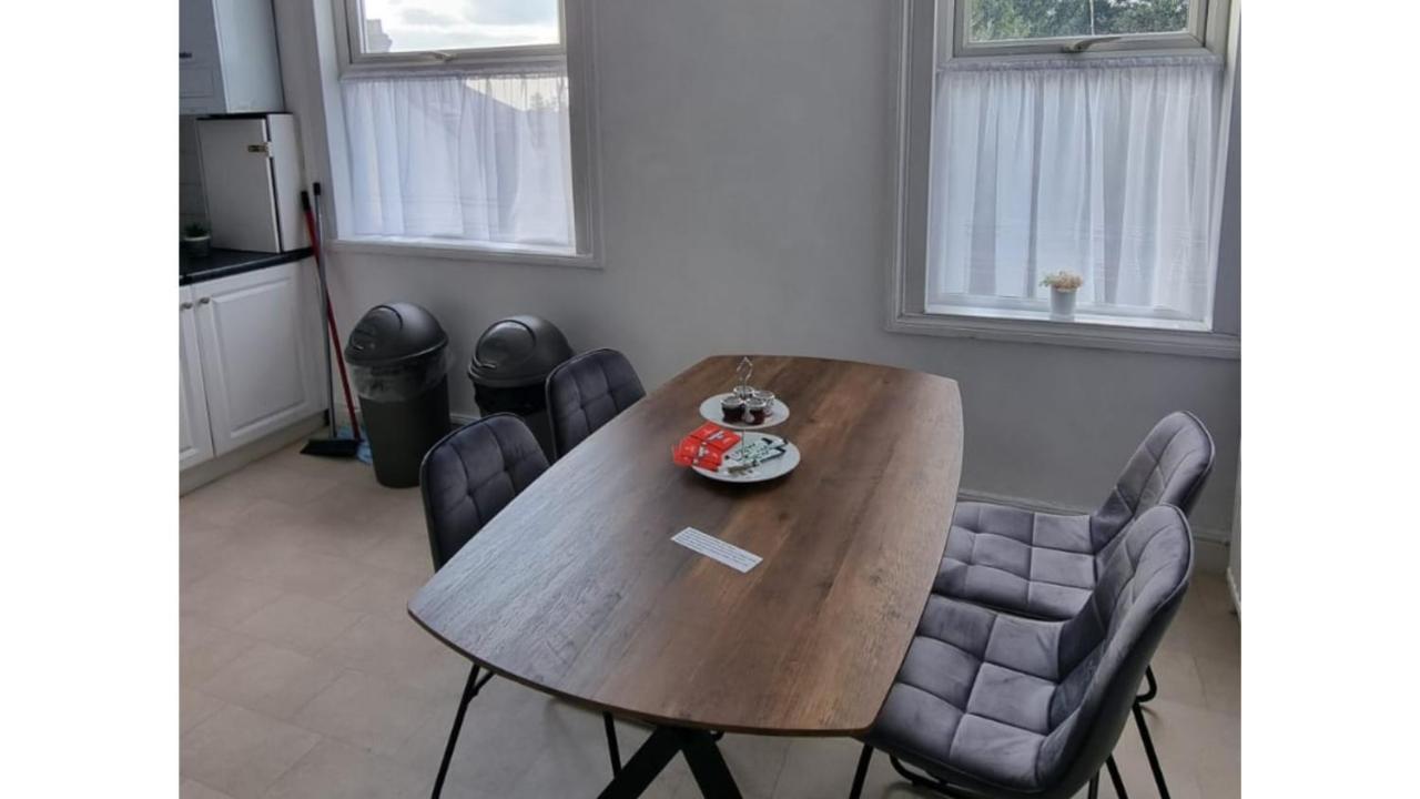 Charmstay Shepherds Bush London Exterior photo