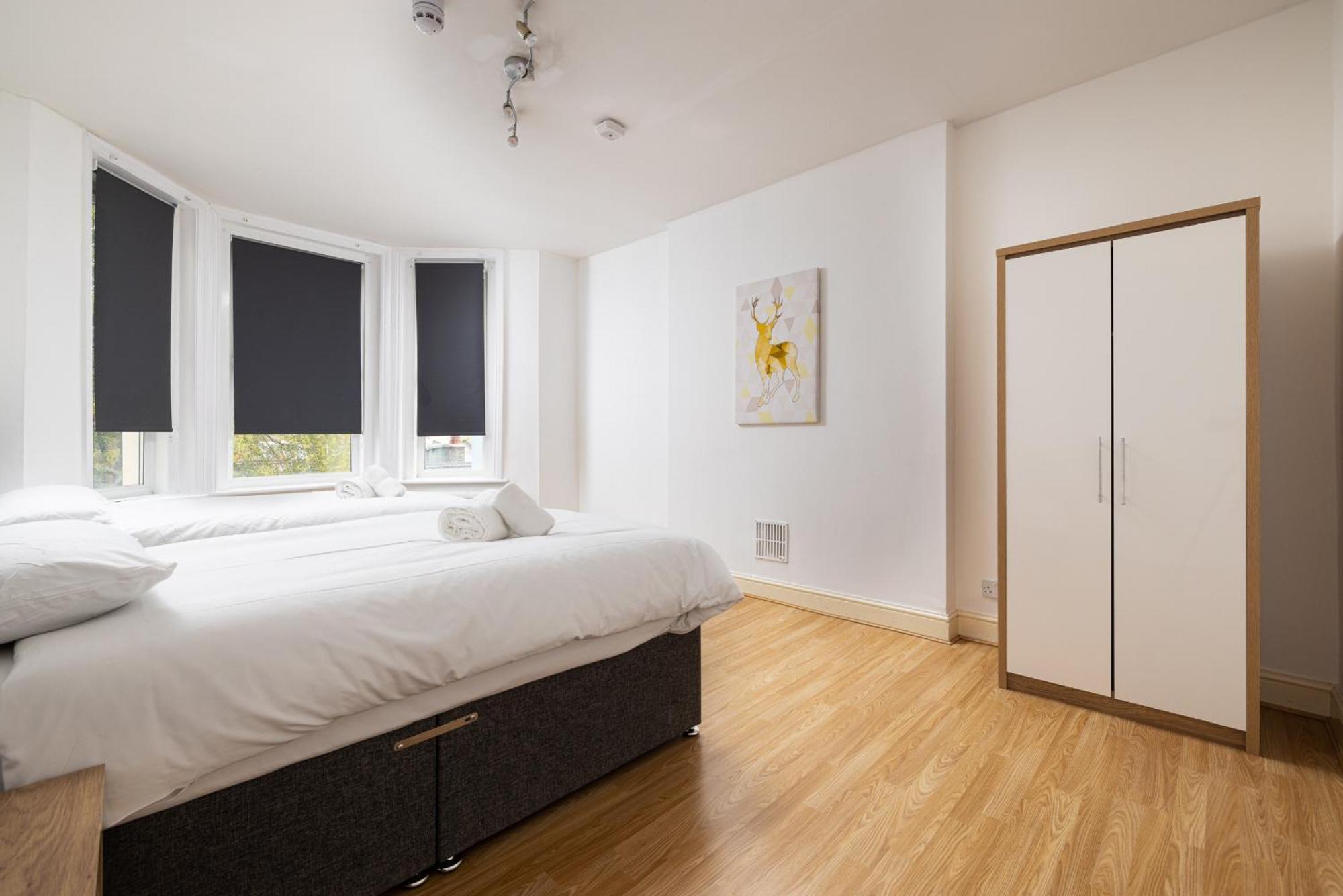 Charmstay Shepherds Bush London Exterior photo