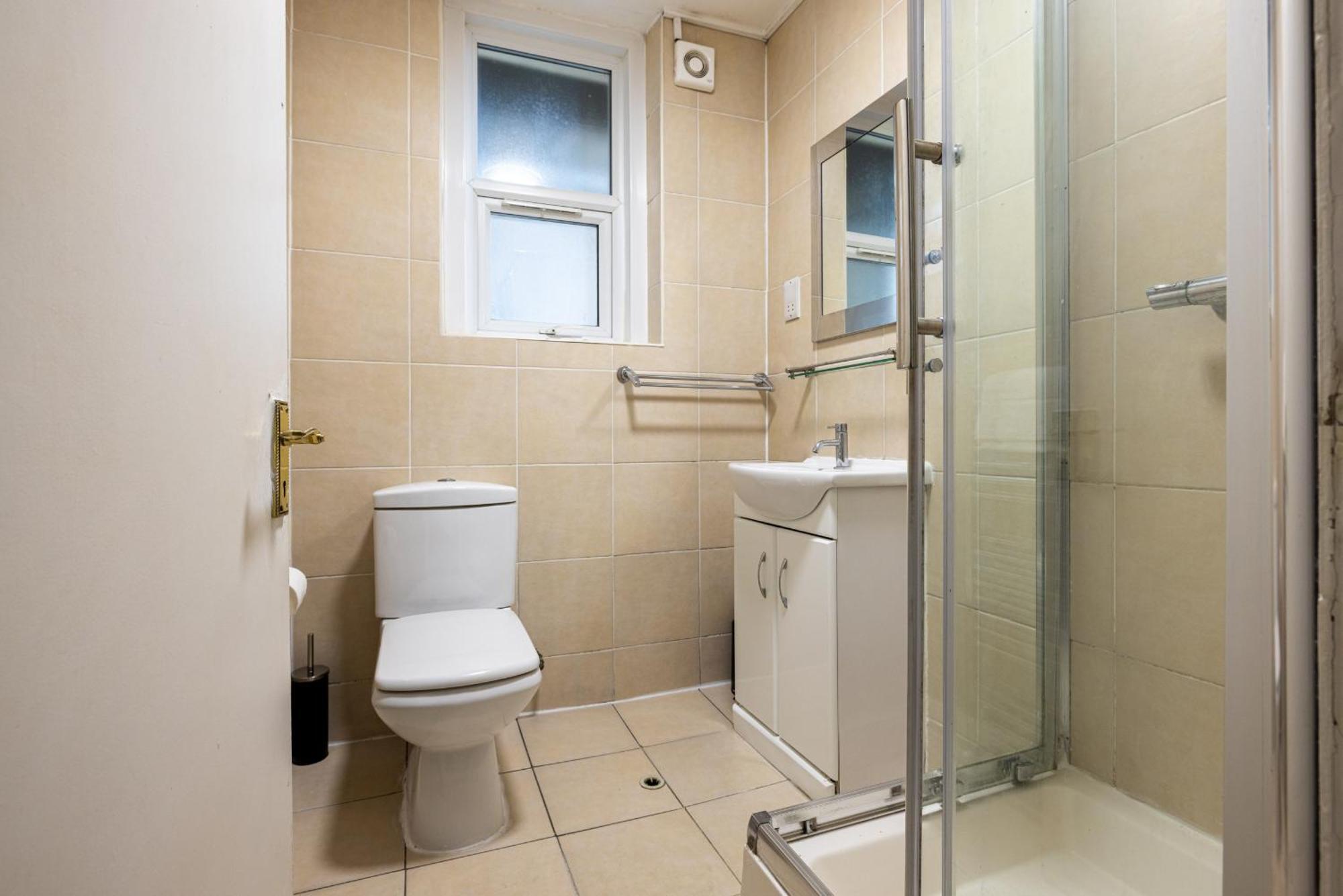 Charmstay Shepherds Bush London Exterior photo